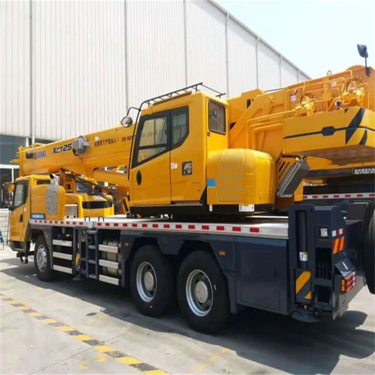 漳平更大的吊车能吊多少吨